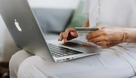 E-commerce and consumer data: Is regulation needed?